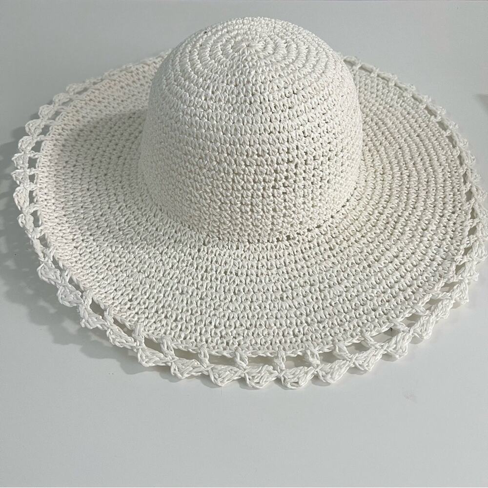 NWT FREE PEOPLE Amelia Scalloped Crochet Sun Hat White - Picture 3 of 5